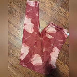 LulaRoe Pink and Red Heart Leggings